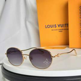 Picture of Louis Vuitton Sunglasses _SKUfw75179598fw